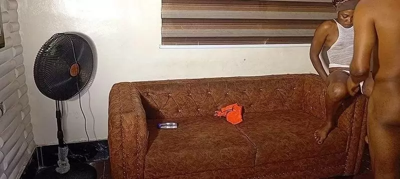 POST THUMB