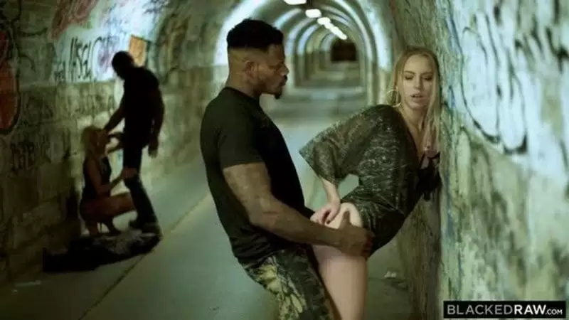 POST THUMB