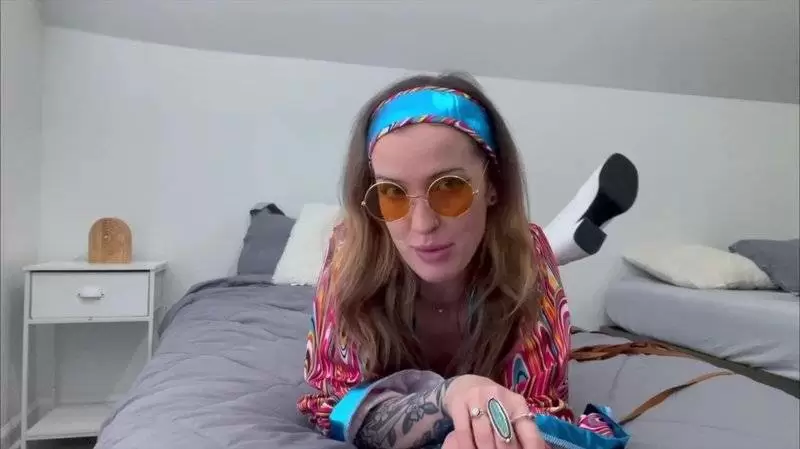 POST THUMB