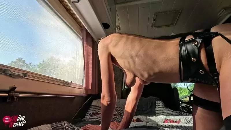 POST THUMB